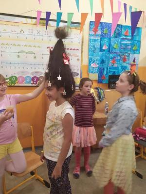 IMG-865b2a393bc1ff709a2c8179117cfcec-V