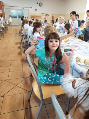 IMG-d99db810d613ff72d12e0fa6b7912d67-V